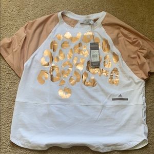 BNWT Graphic T shirt